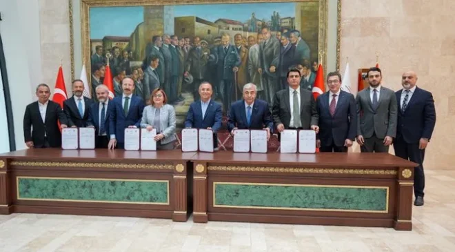 İMZALAR KUR’AN KURSU İÇİN ATILDI BAŞKAN YILMAZ’A TEŞEKKÜR