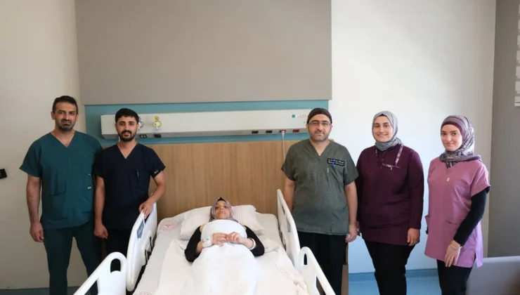 Zorlu Skolyoz Vakası Başarıyla Tedavi Edildi